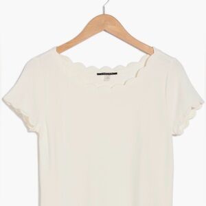 NWT Scalloped Women's Top